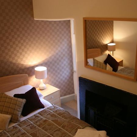 Royal Mile Budget Apartments إدنبرة الغرفة الصورة
